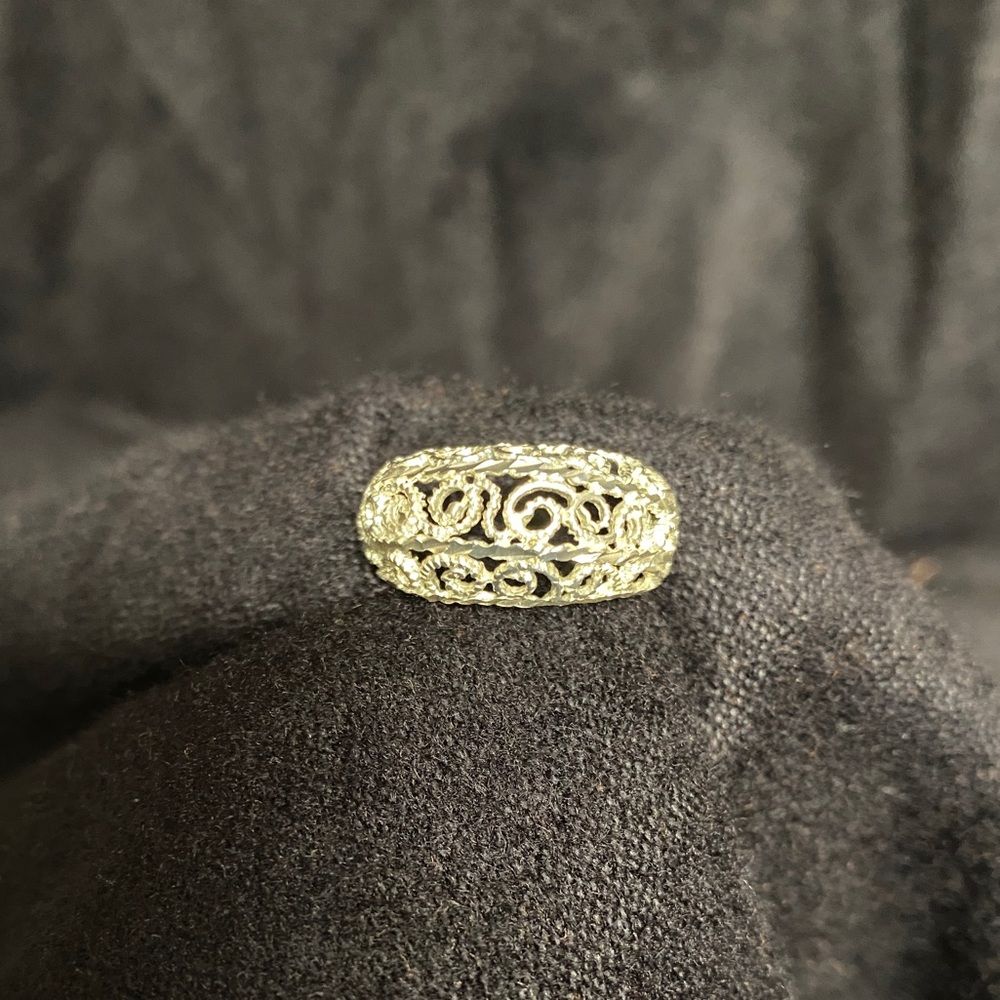 Vintage sterling silver filigree ring